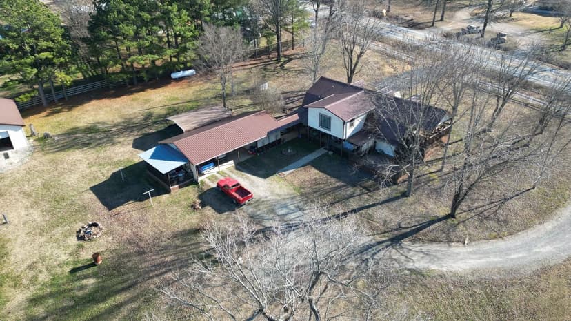 14-Acre Country Home in Fulton County, Arkansas for Sale