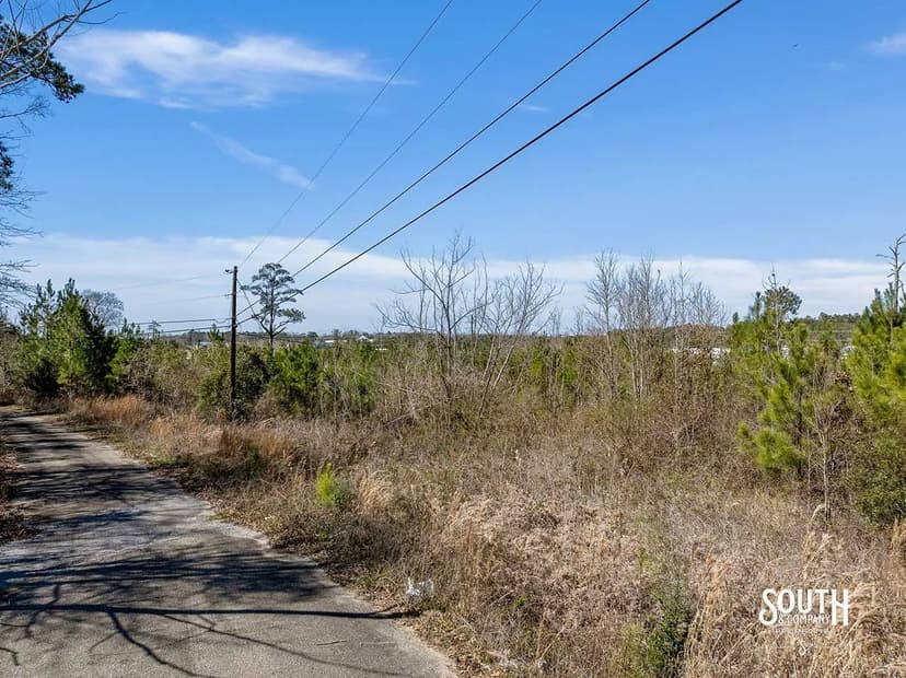 5.5 +/- Acres Evelyn Gandy Parkway, Petal, MS 39465