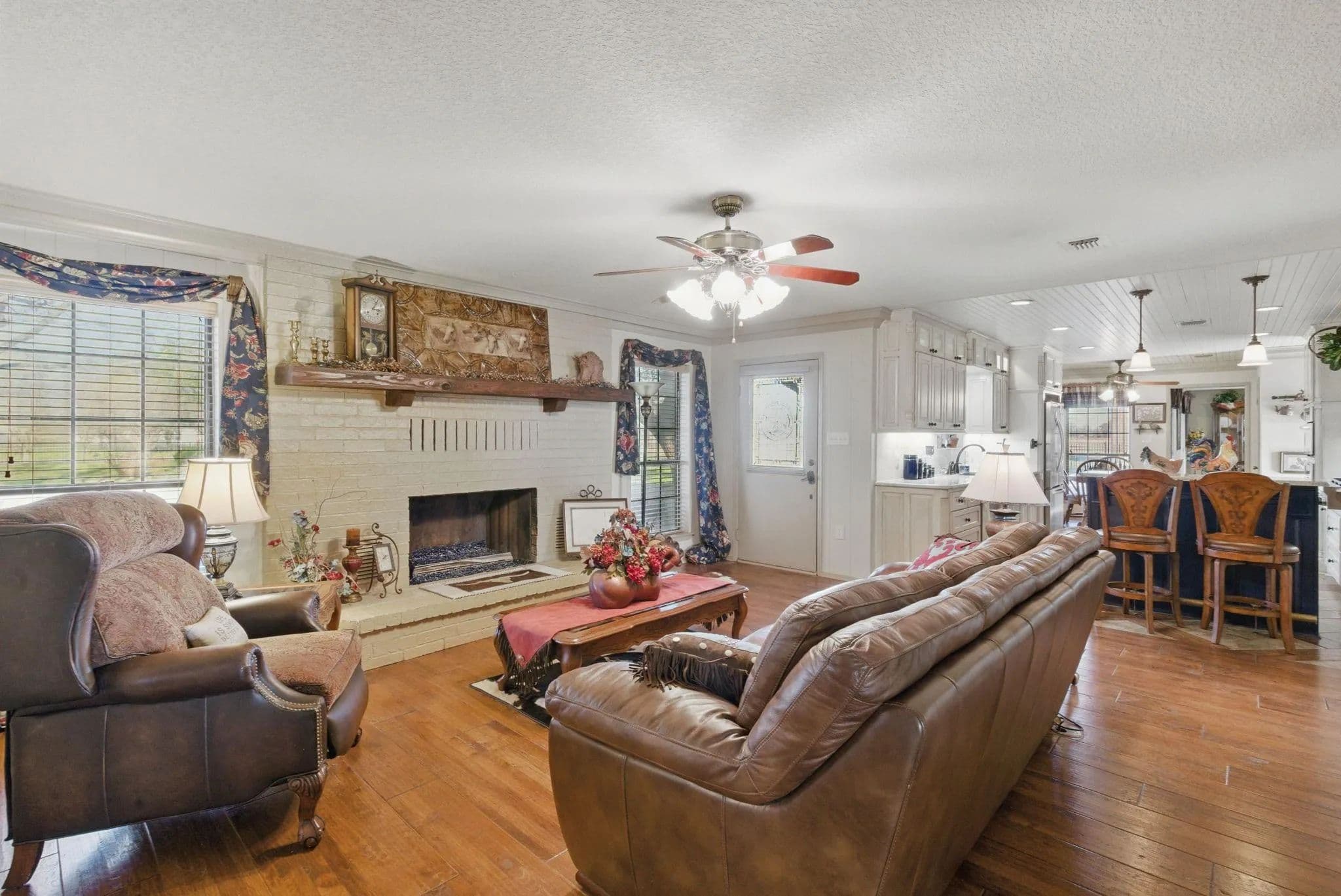 401 Hubbard Lane, Lipan, Texas 76462 in Lipan, Texas - photo 15
