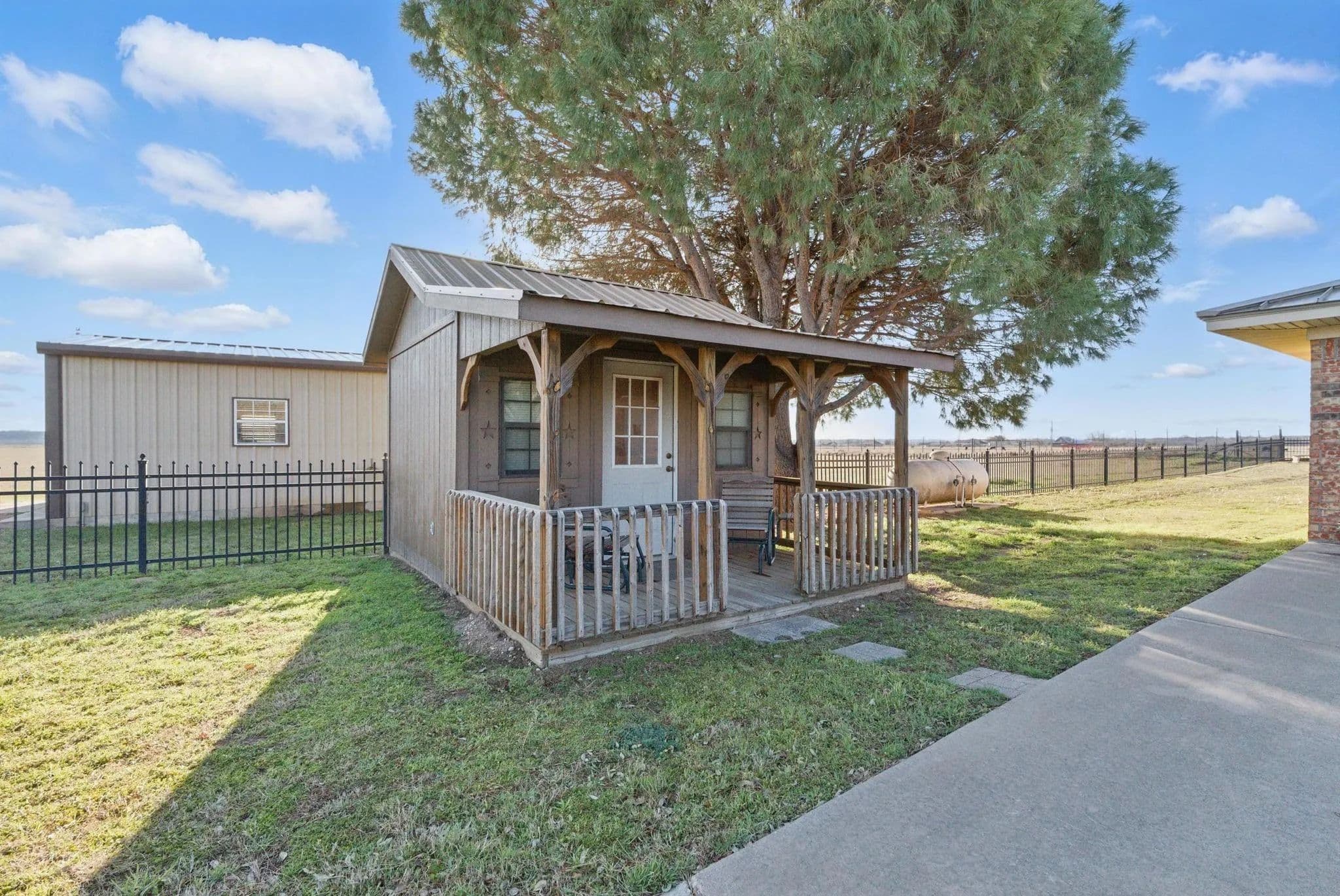 401 Hubbard Lane, Lipan, Texas 76462 in Lipan, Texas - photo 34