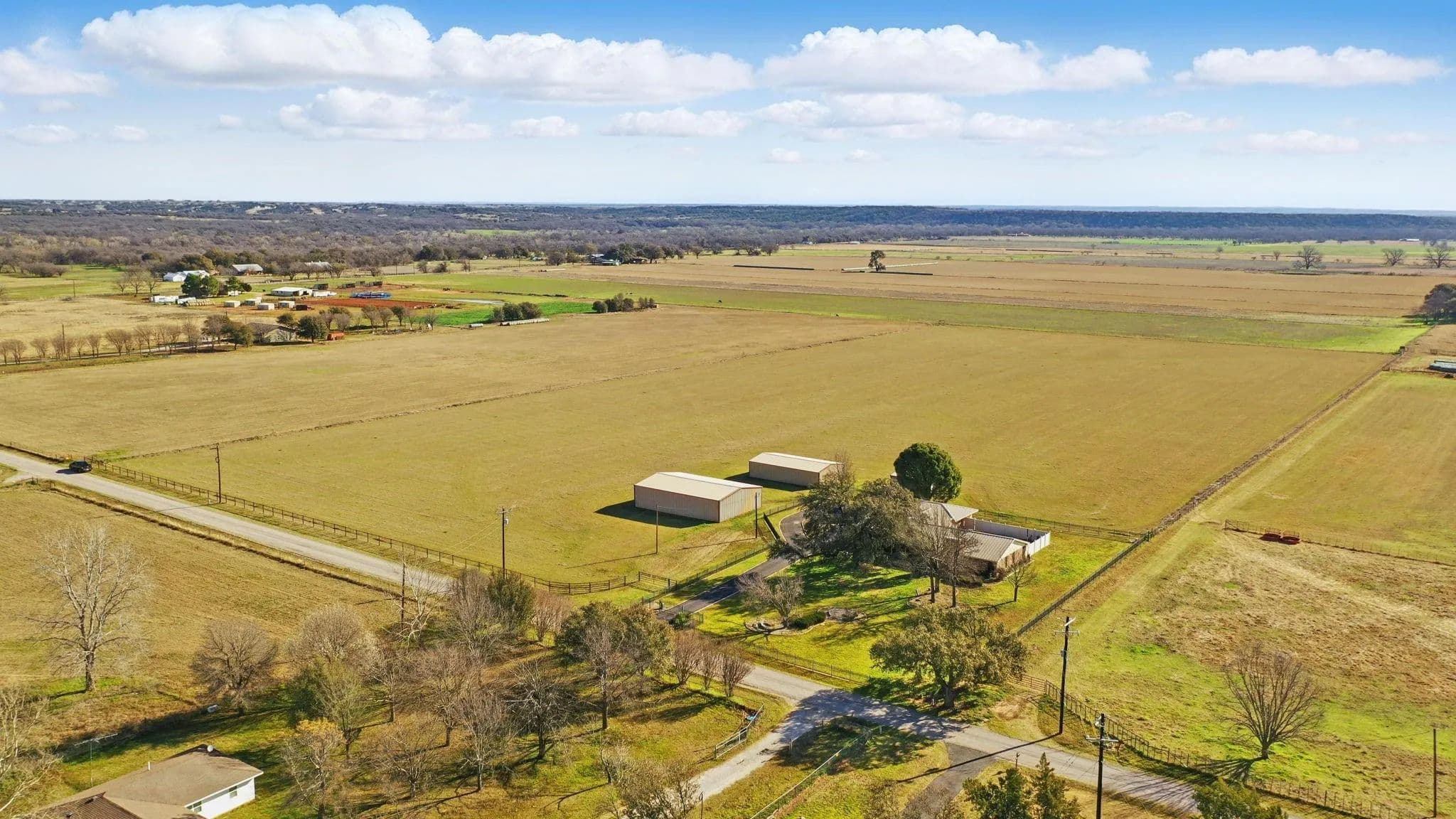 401 Hubbard Lane, Lipan, Texas 76462 in Lipan, Texas - photo 5