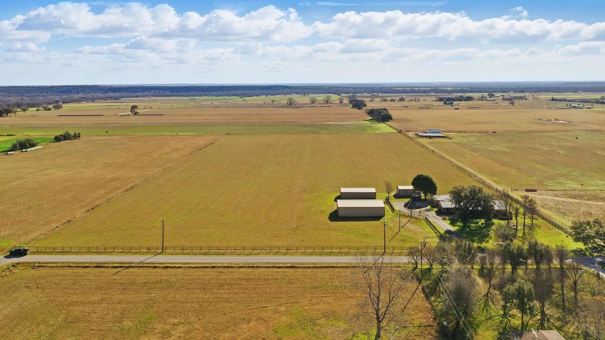 401 Hubbard Lane, Lipan, Texas 76462 in Lipan, Texas - photo 6