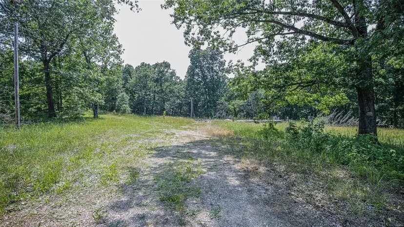 Dream Big with Acreage in Washington County! Your Blank Canvas Awaits!