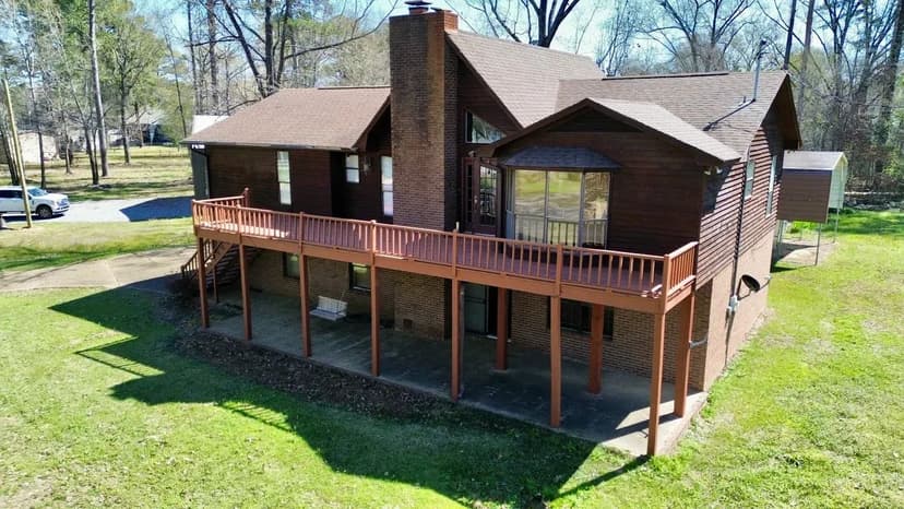 Price Reduced! Beautiful Water View Home-Pickensville Alabama