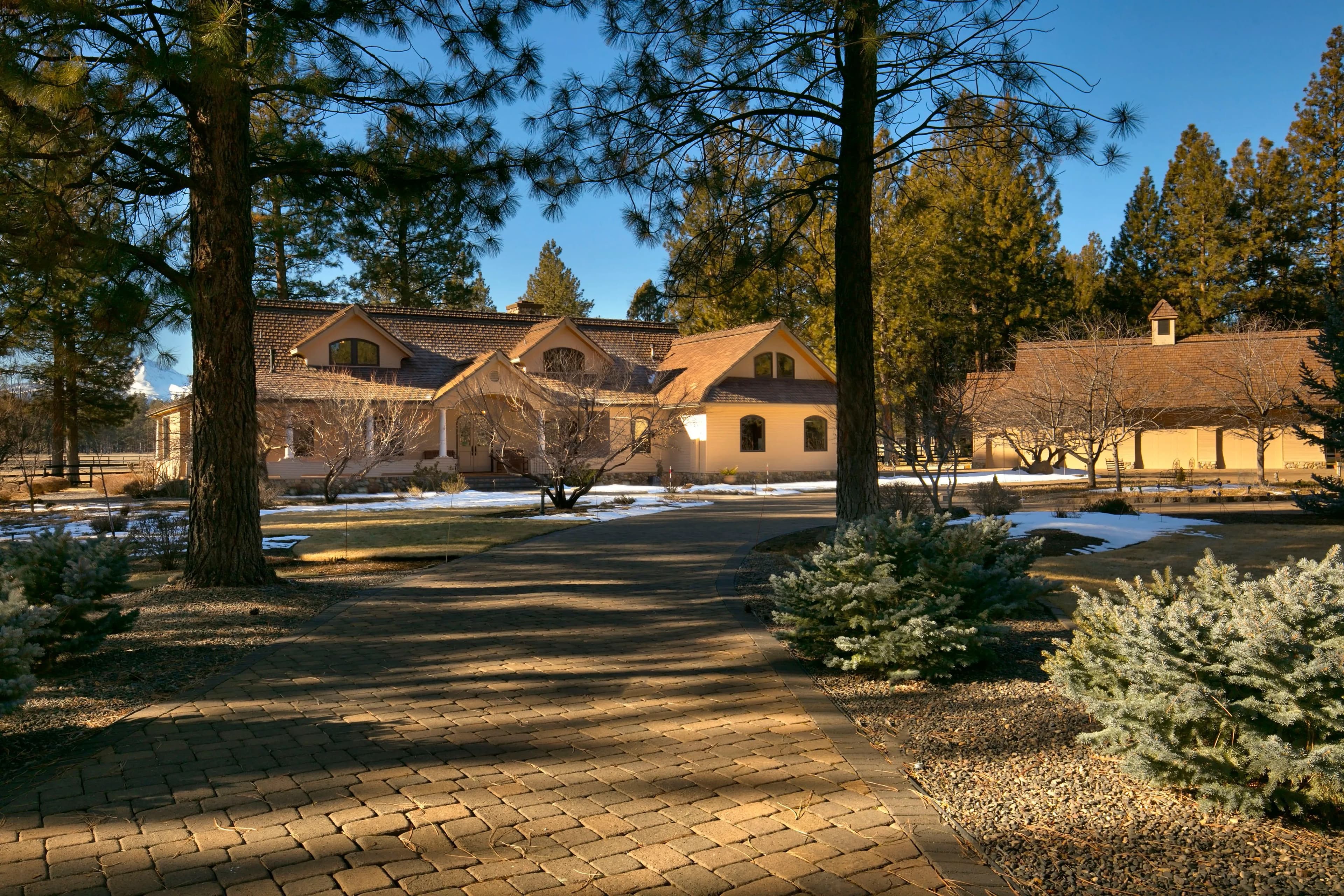 15275 Windigo Trail in Sisters, Oregon - photo 4