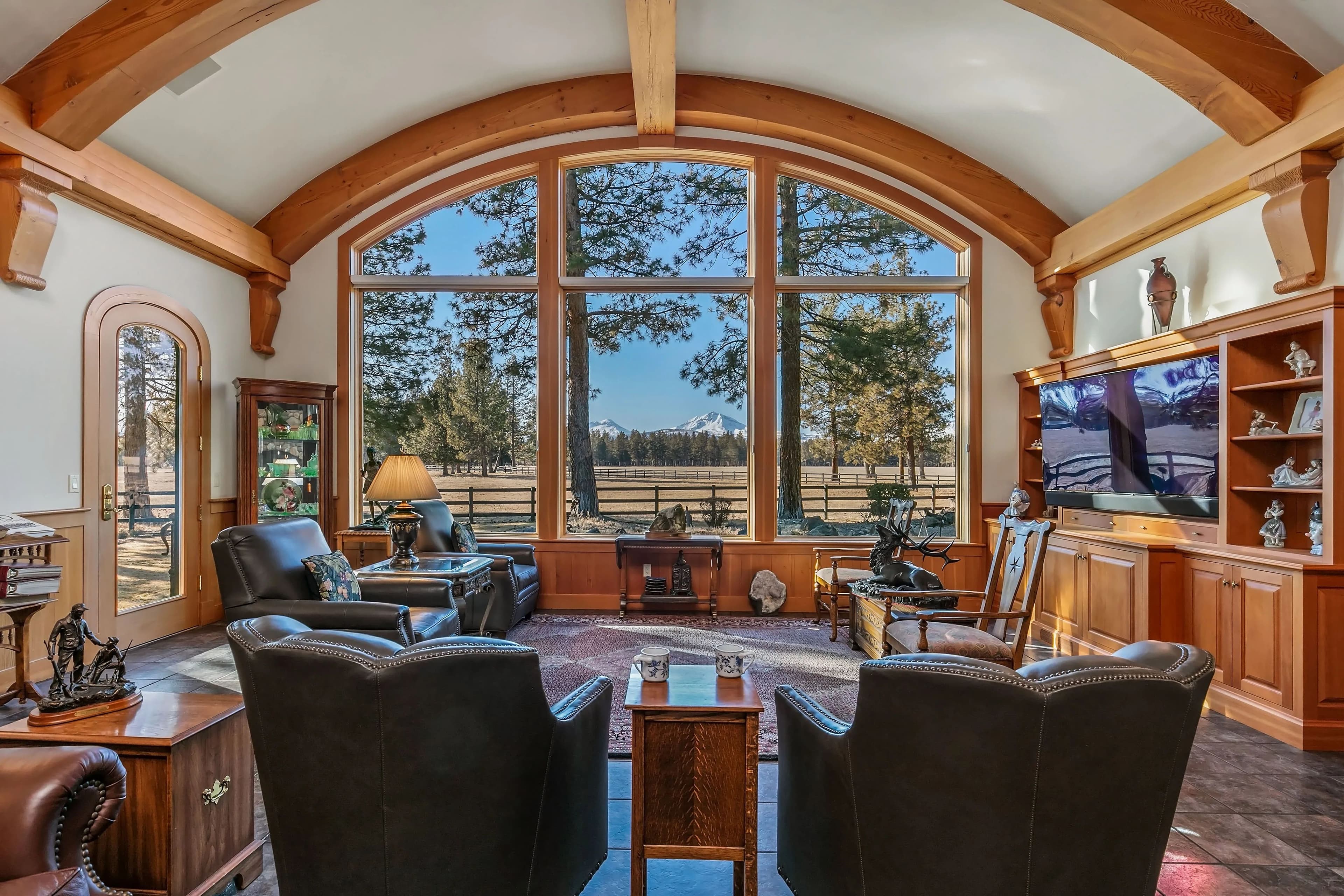 15275 Windigo Trail in Sisters, Oregon - photo 8
