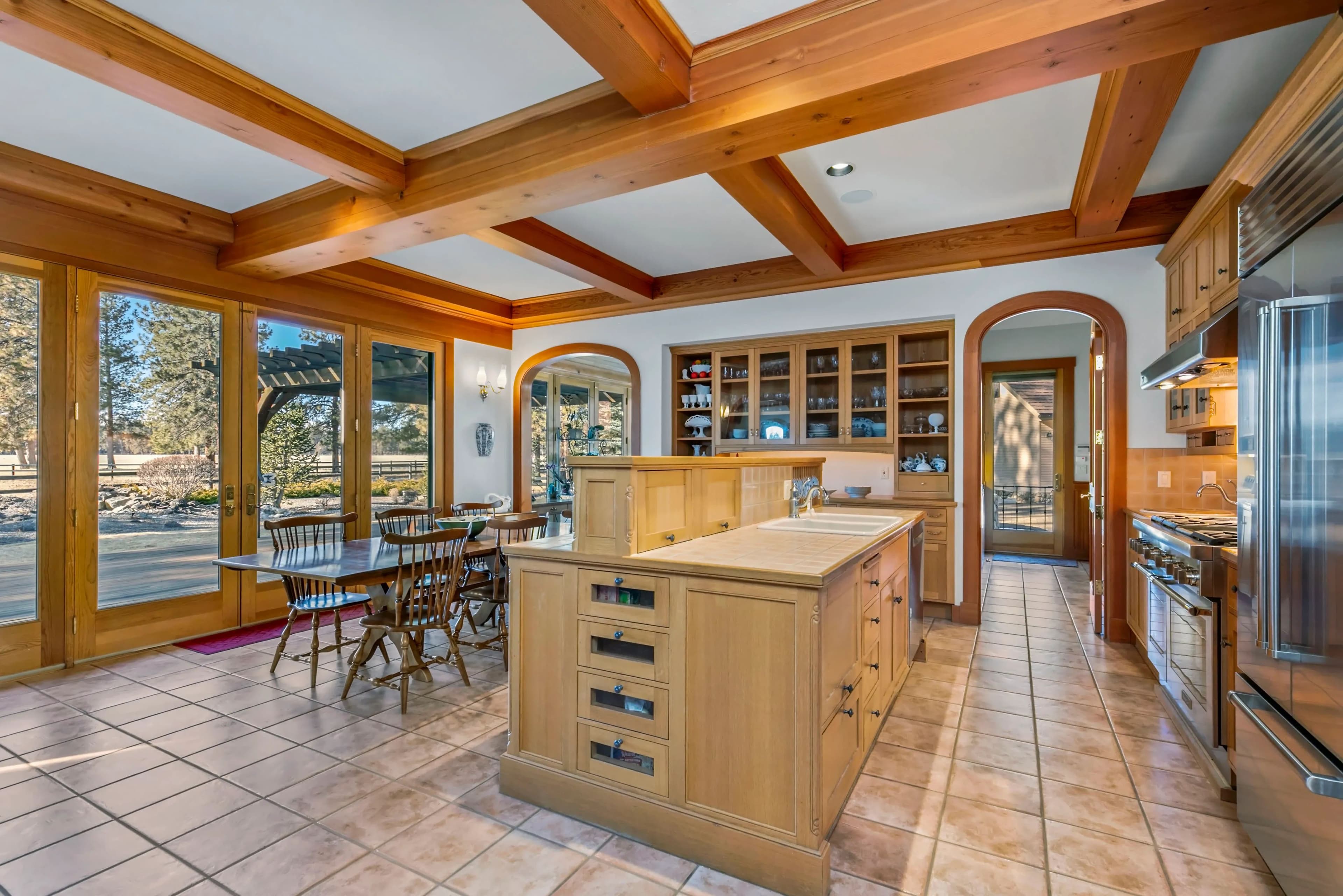 15275 Windigo Trail in Sisters, Oregon - photo 10