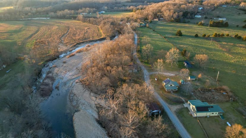 Arno Historic Ozark Farmstead