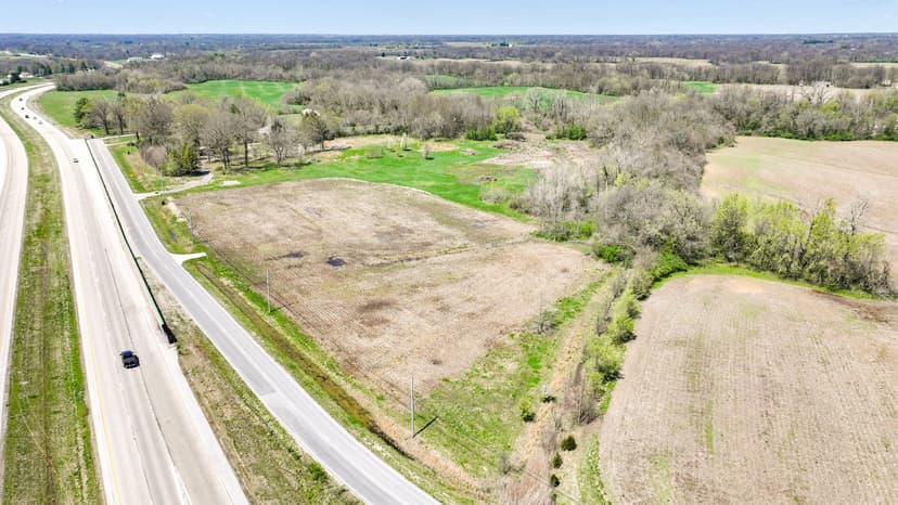 7511 Godfrey Rd, Godfrey, IL