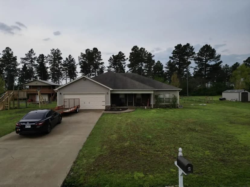 Beautiful 3 bed 2 Bath House in Searcy on 1.29ac