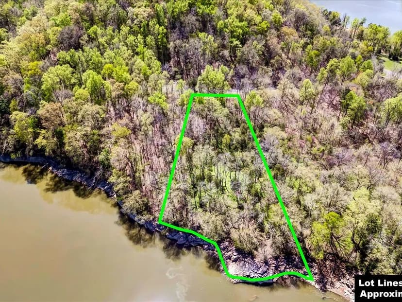 Cherokee Lakefront Lot in Gated Walnut Bend—Build Your Dream Home