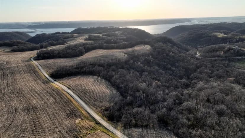 Rare Driftless Area Retreat: 28+/- Acres in Crawford County, WI