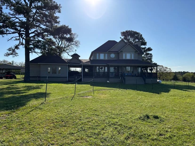 35+- Estate/Ranch  Judsonia Arkansas