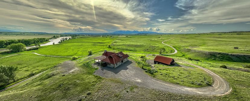 The Fort Ranch on the Yellowstone