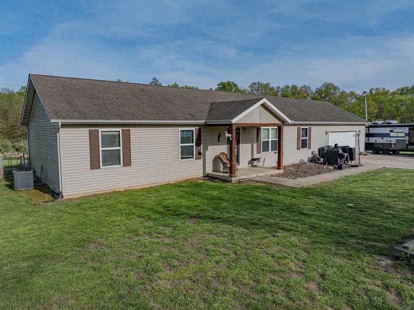 perfect blend of country living and contemporary conveniences