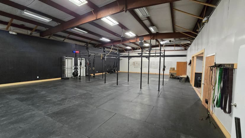 Commercial Building on 0.75± Acre Lot in Bolivar County, MS 