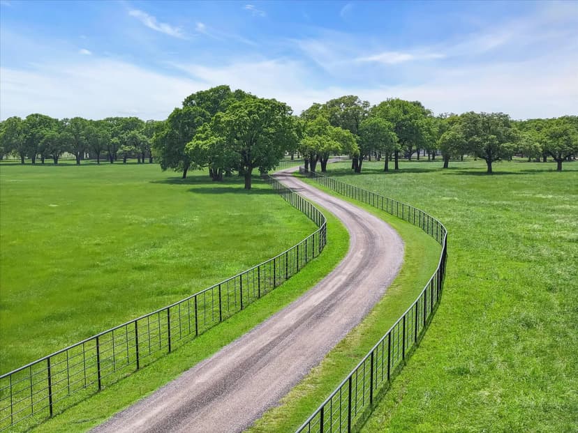 830 ± Acre Ranch in Scurry 