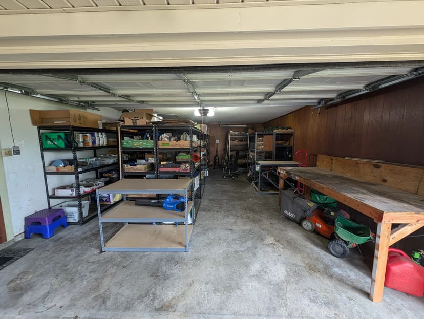 Beautifully Updated Home in Nice Neighborhood in Sherman TX