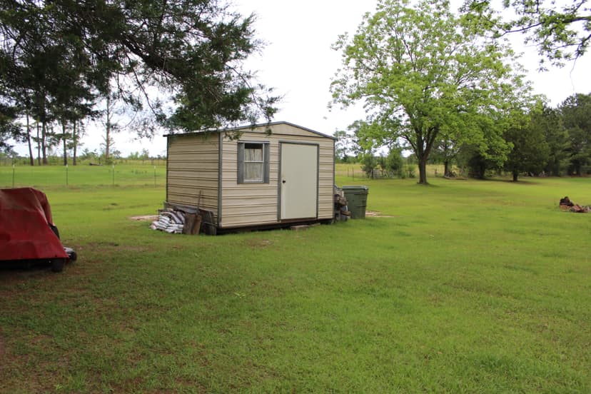 Beautiful Country Living located on 4040 N Mt. Zion Road, Greenville Ala.