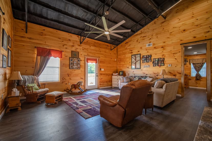 90 Acres With a Home in Lafayette County, MS