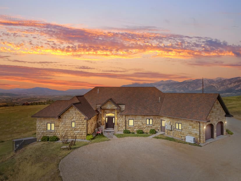 Custom Wyoming Estate with Magnificent Mountain Views