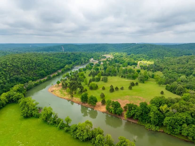 6.2 +/- Acres, On Spring River, Ready to Build on, Hardy, Arkansas