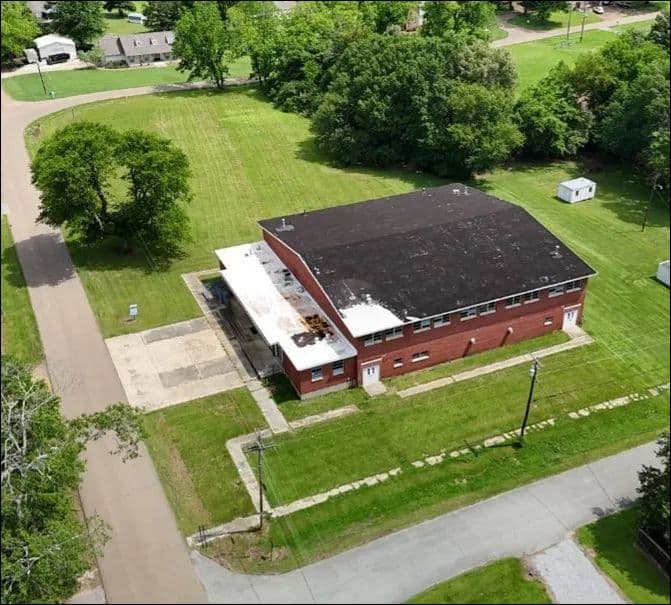 1.94± Acres in Madison County with Multi-Use Investment Property in Flora, MS