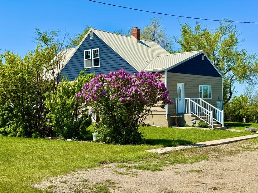Peaceful Prairie Living