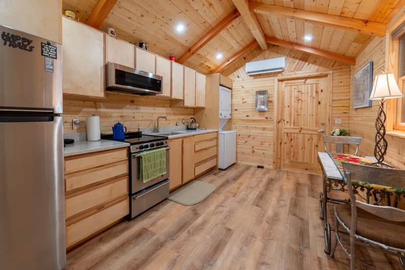 Massive Quonset Hut on 1.85 Acres of Land for Sale in Branford, Florida