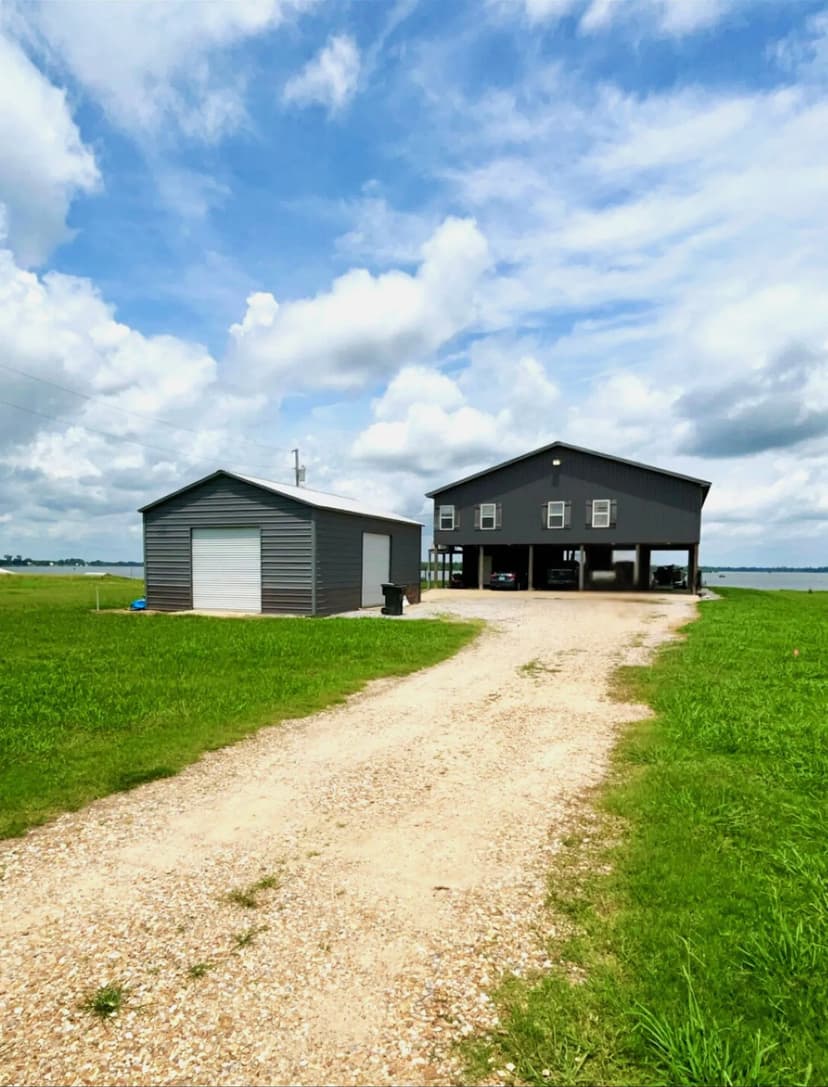 Lake Front Home in Warren County at 1216 Eagle Lake Shore Road in Vicksburg, MS