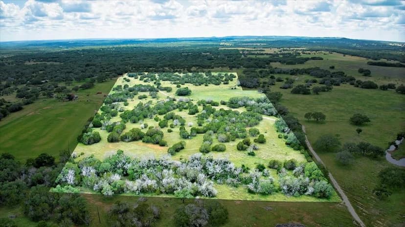 33+ Acres Ag Exempt & Unrestricted in Johnson City TX