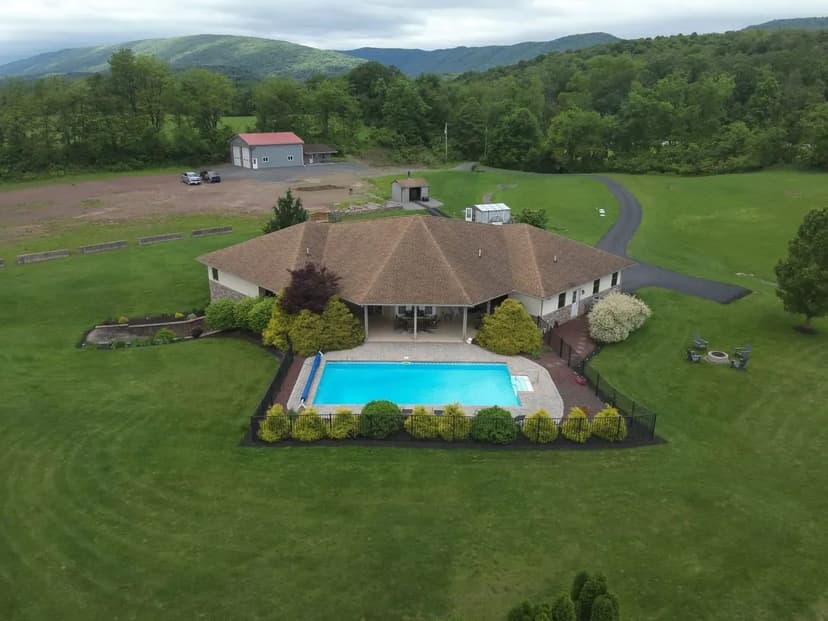 342 Horningtown Rd, Mifflintown PA 17059