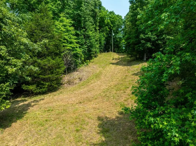 Exceptional 15± Acre Parcel – Utilities in Place, Multiple Gated Entrances & Commercial Frontage!