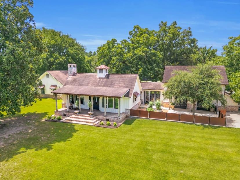 136 Acres-Western Walker County-High Fenced Game & Horse Ranch