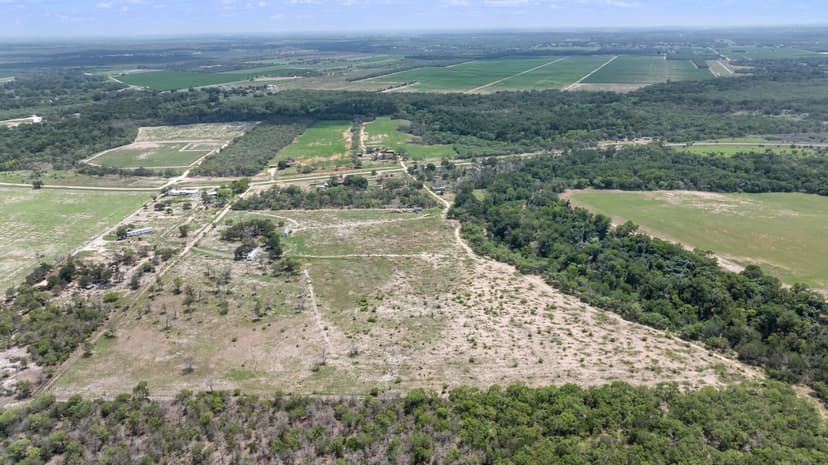Creekside-Wilson County, Texas
