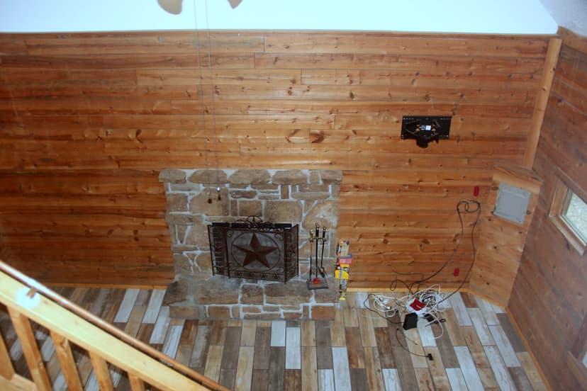 Waterfront Log Cabin in Eureka Springs, Arkansas - Great VRBO Opportunity!