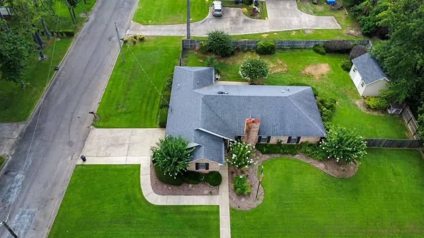 Beautiful Woodland Hills Home