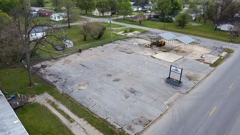 Commercial Lot For Sale in Gideon, MO