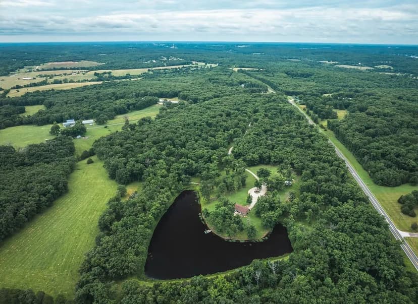 Pleasant Ridge Lake & Home