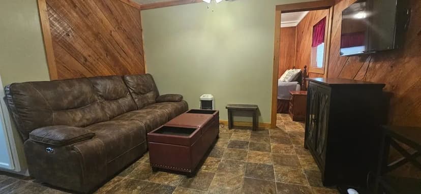 Remote Cabin on 55 acres of Pine Plantation