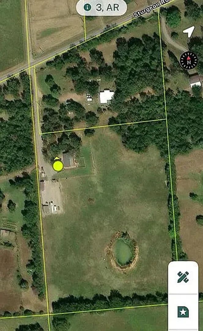 Bardonminium house and farm on 6833 Sturgeon Rd