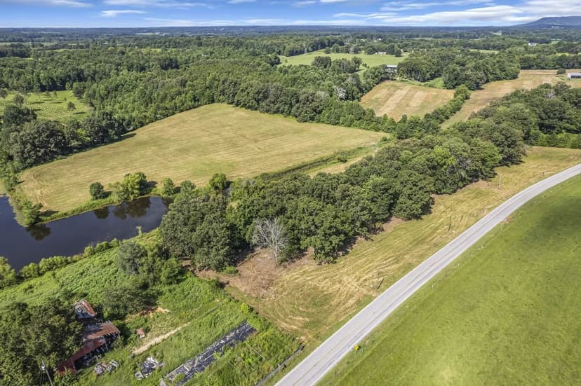 Lots & Land-Other in Smithville