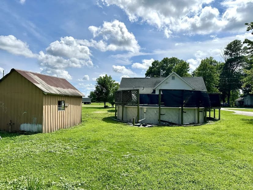 414 E Monroe Farina, IL