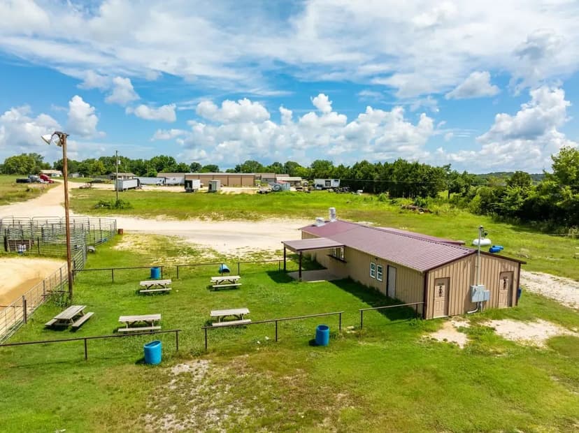 26 +/- Acres, Prime Property, Cave City, Arkansas