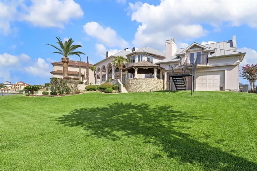 1818 Ray Shell Court, Seabrook, Texas, 77586