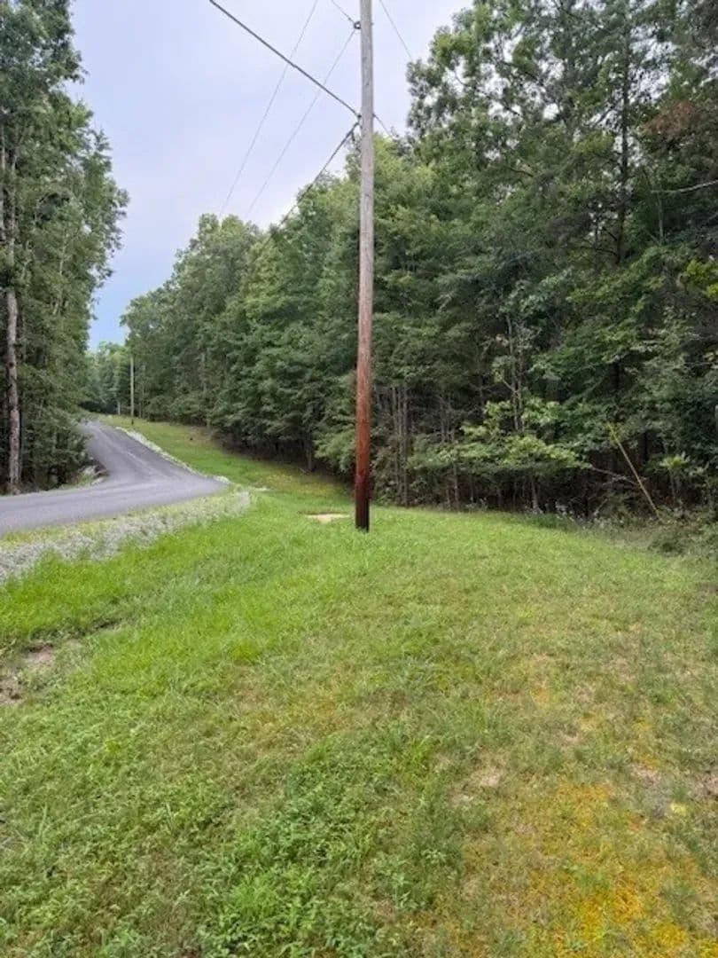 6.78+/-acres located in Monteagle TN