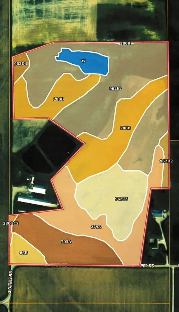 Cass county/Menard County line 43.63 acres tillable/CRP - Petersburg, Illinois, 62675