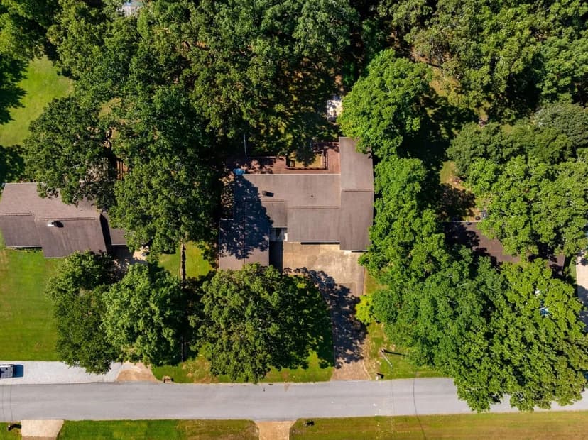 Spacious Family Home for Sale in Batesville, AR