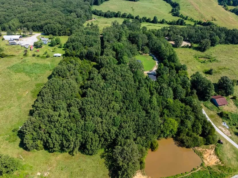 House and Shop on 10 +/- Acres, Part of a Pond, Lawrence County, Saffell, Arkansas