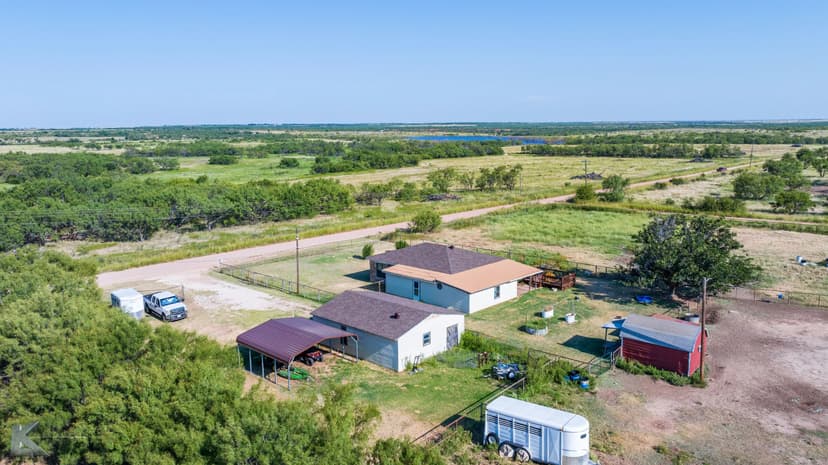 New Listing!! 20+/- Acres & Home, Jones County